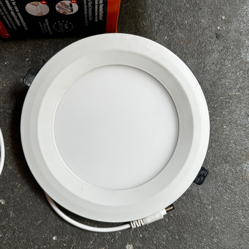 Cooper Halo 6" canless baffle downlight with night light